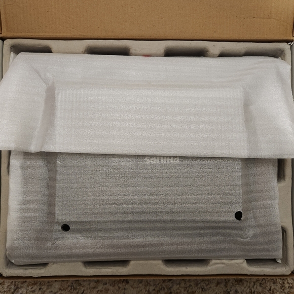 PHILIPS Digital Photoframe - Home Essentials 7" LCD Panel NWOT - Picture 3 of 4